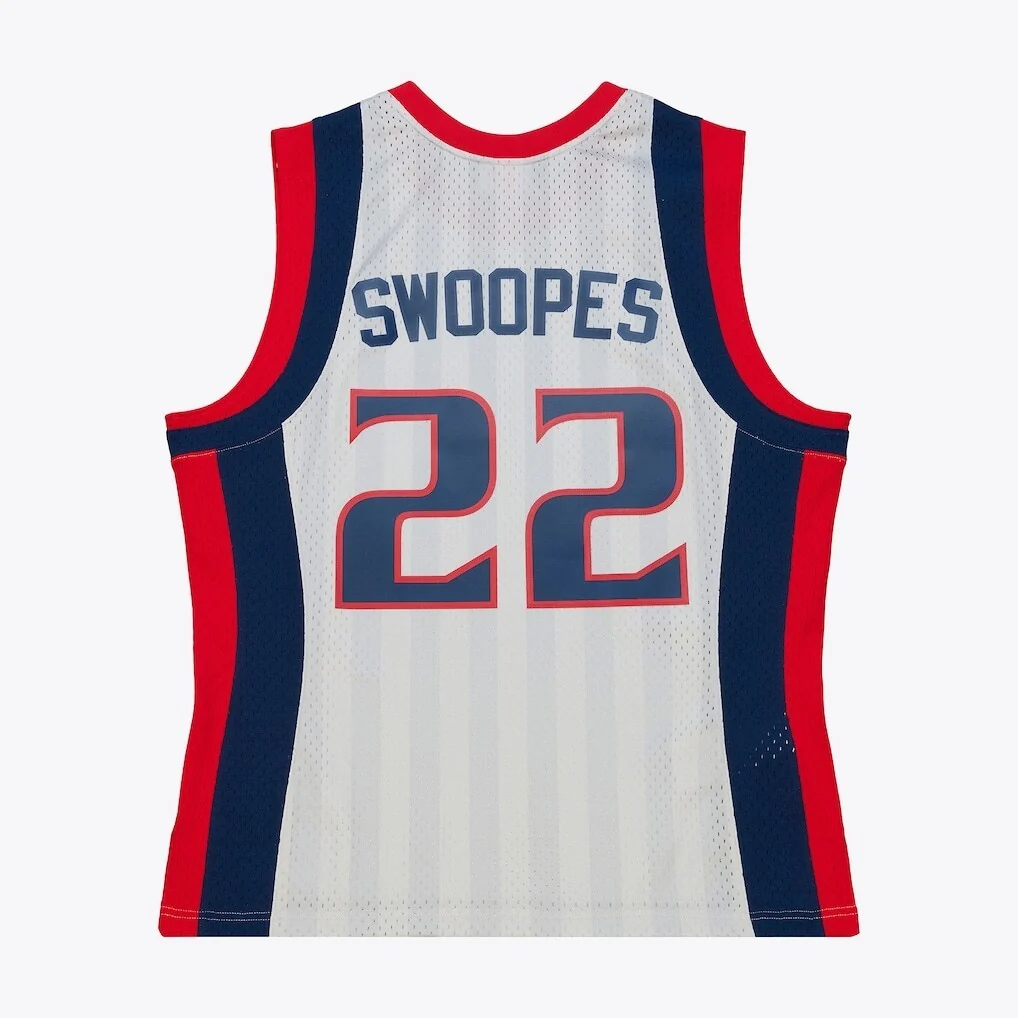 Sheryl Swoopes Autograph Signing - Image 2